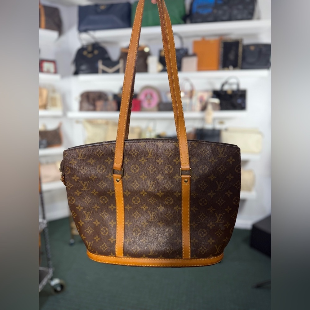 LV Tote